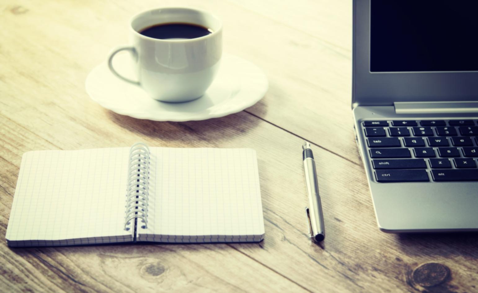 Ambiente di lavoro professionale per analisi finanziaria